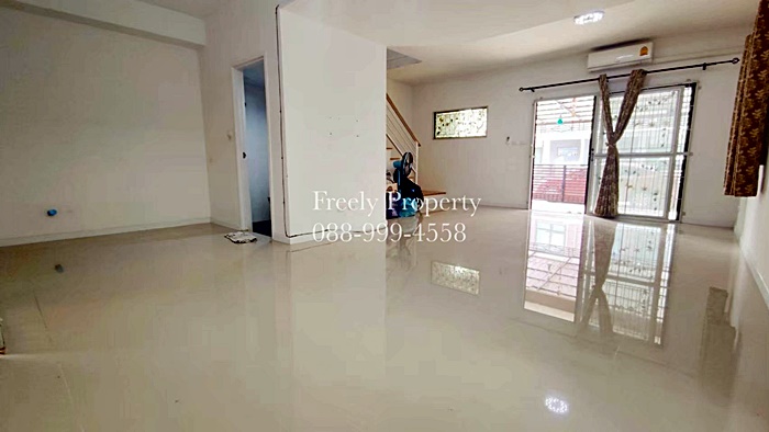 ให้เช่าบ้านสวย พฤกษา 86/3 ลาดกระบัง สุวรรณภูมิ ต่อเติมโรงจอดรถ พร้อมอยู่ แปลงมุม ใกล้สนามบินสุวรรณภูมิ